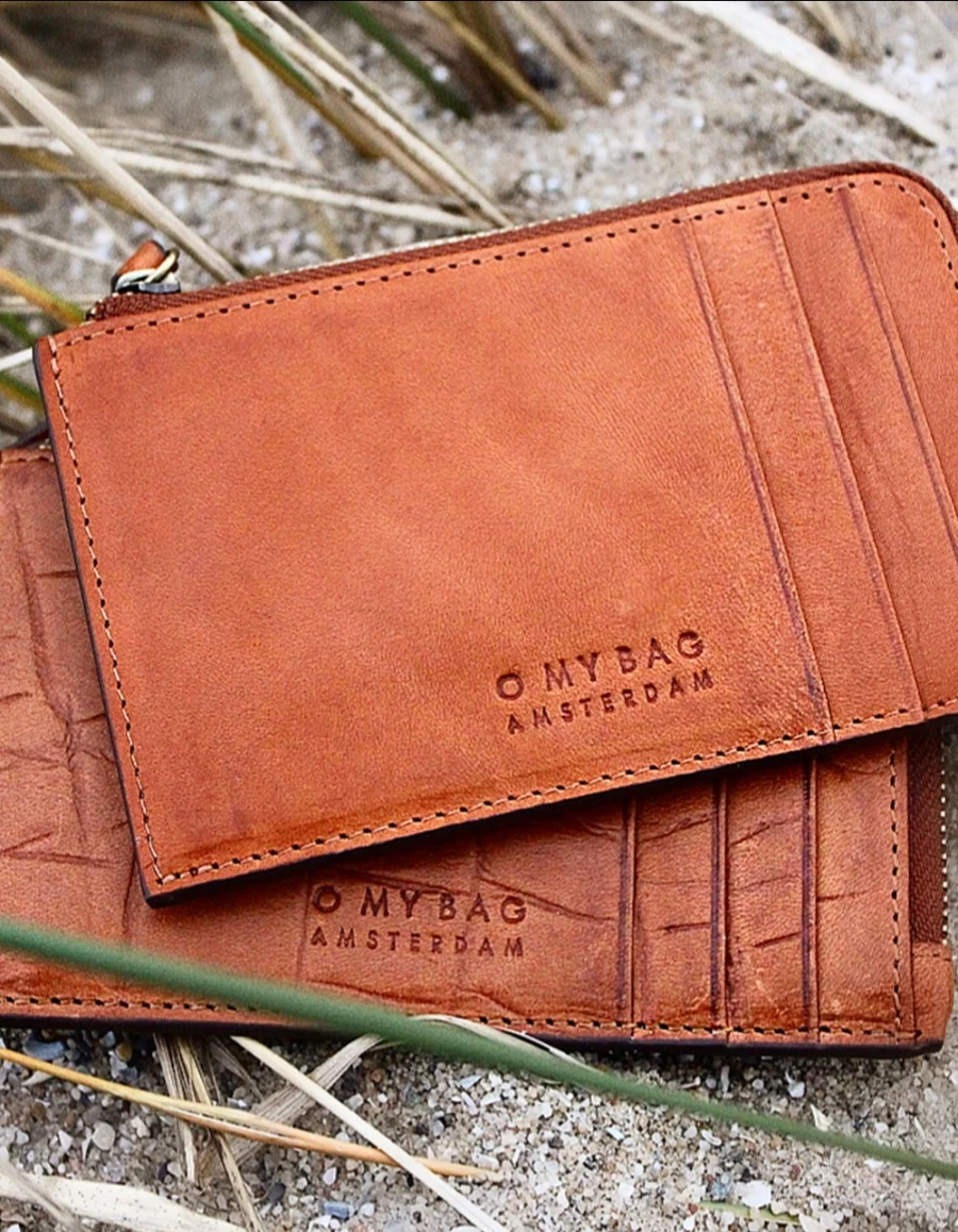 O My Bag Men's Lola Leather Coin Wallet - Stylish & Compact Accessory