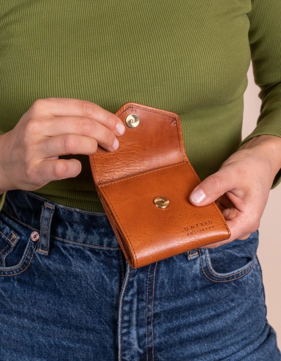 O My Bag Men's Cognac Stromboli Leather Georgie's Wallet - Premium Men's Leather Wallet