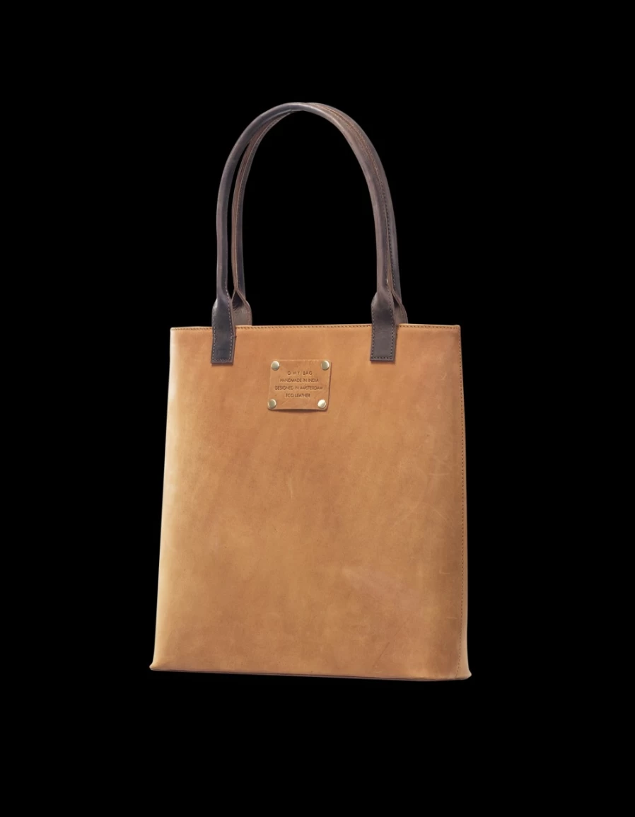 O My Bag Men's Posh Stacey Camel Hunter Leather Bag