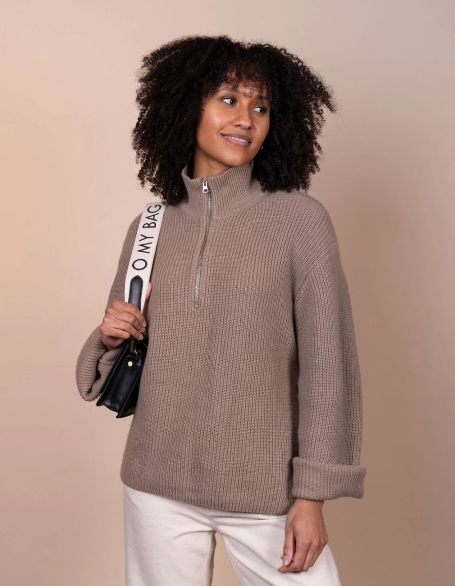 O My Bag Women's White & Black Classic Leather Short Canvas Logo Strap