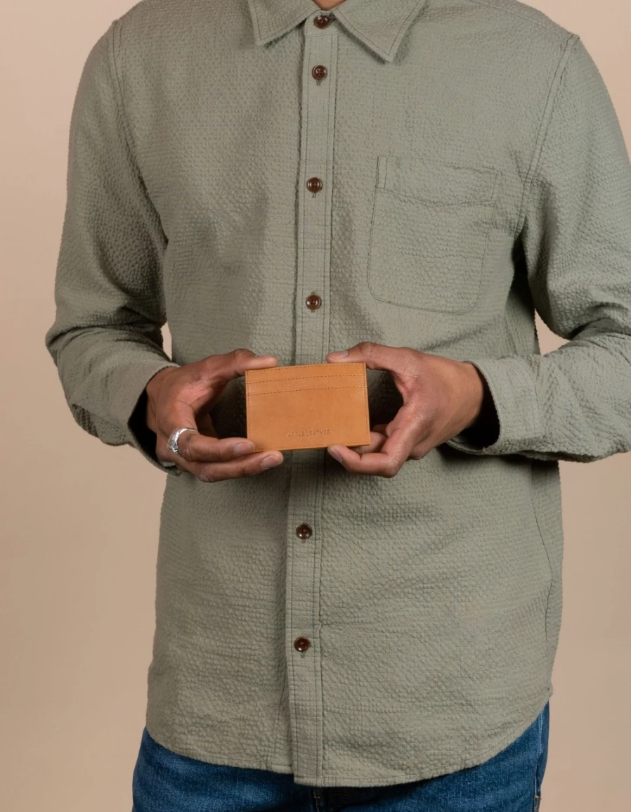 O My Bag Men's Cognac Apple Leather Cardholder - Mark'S Cardcase